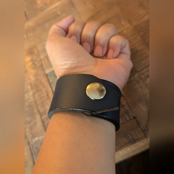 Lapis‎ lazuli Blue Leather Cuff Bracelet - Picture 7 of 7
